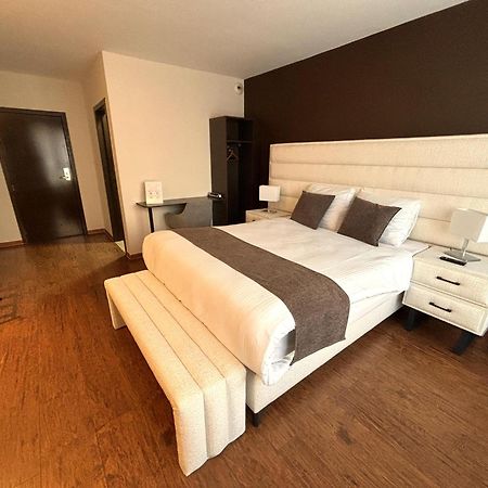 Escale Hotel Saint-Gilles Kültér fotó